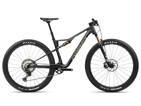 OIZ M10 AXS M CARBON